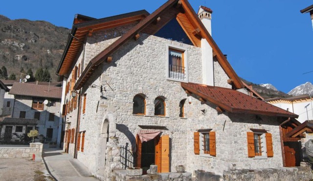 Apartment Albergo Diffuso - Cjasa Ustin-1 by Interhome