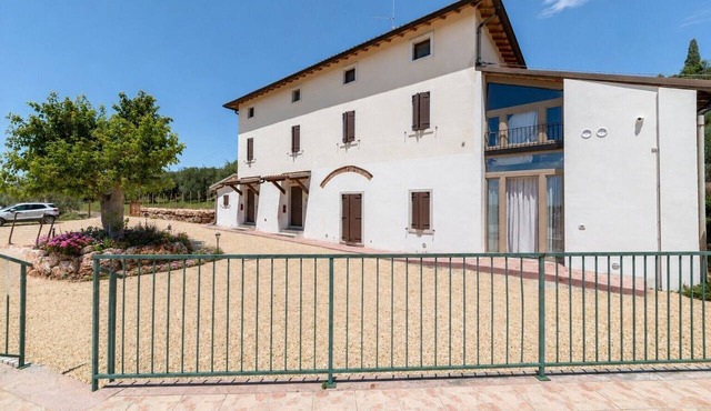 Apartment 'Casale Dei Sogni Intera Villa Privata' with Private Terrace, Wi-Fi and Air Conditioning