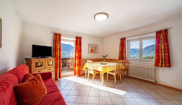Apartment "Gasserhof Edelrot" with Mountain View, Shared Pool & Wi-Fi