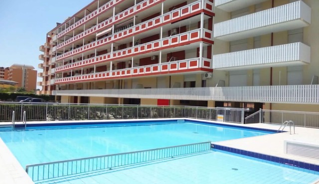 Apartment in Caorle near Beach and Pool