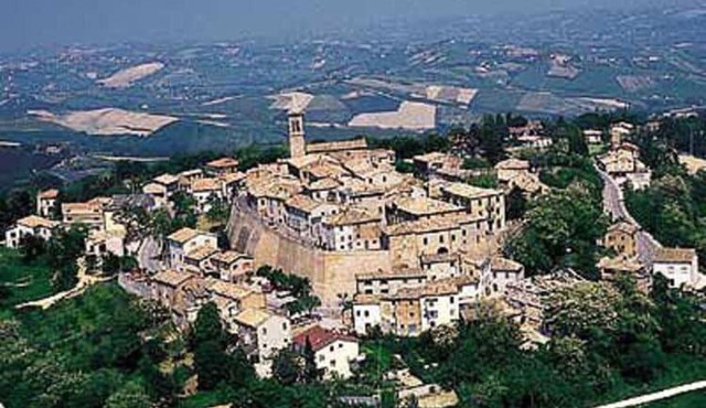 Apartment in Fratte Rosa with Apennine Views