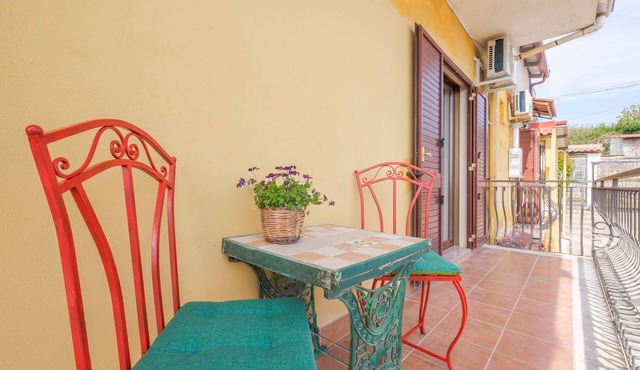 Apartment 'Medusa' with Balcony, Wi-Fi and Air Conditioning