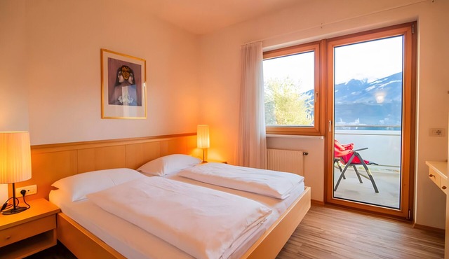 Apartment 'Pazeider 312' with Mountain View, Wi-Fi and Air Conditioning