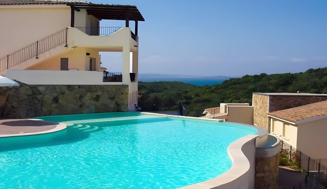 Apartment 'Simone' with Sea View, Shared Pool and Air Conditioning