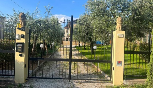 Apartment - Sleeps 4 - Pet Friendly
