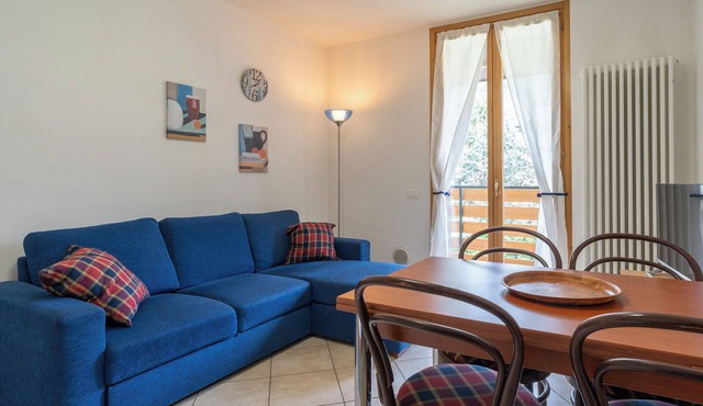 Appartamento con terrazzo vista monti a Cassina