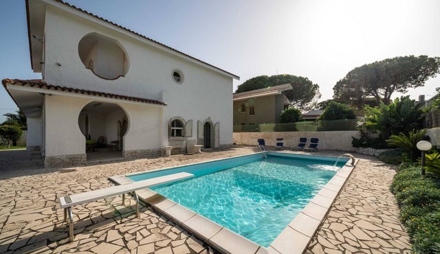 Arenella96 -grande Villa con Piscina a 5 Minuti a Piedi Dalla Spiaggia Arenella