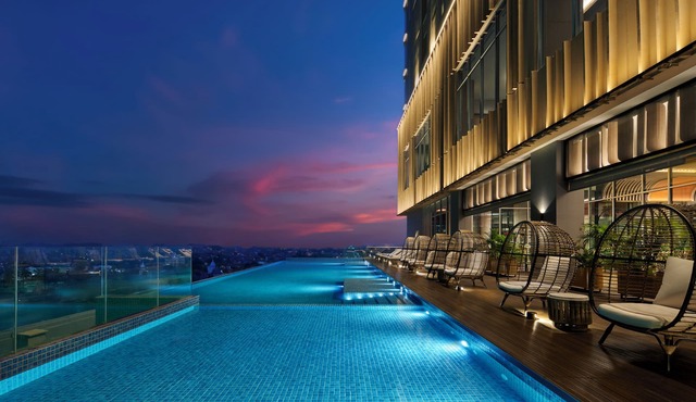 ARTOTEL Living World Kota Wisata