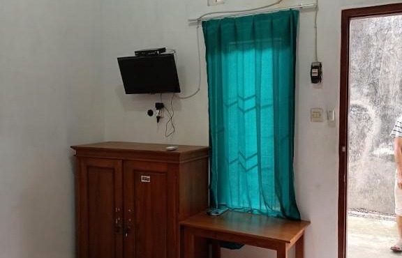 Ayuk home
