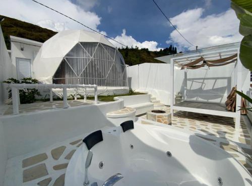 Azalea 1 - Private Dome