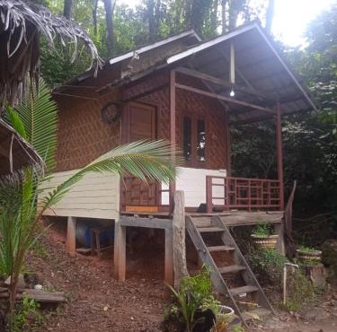 batu putih cottage karimunjawa