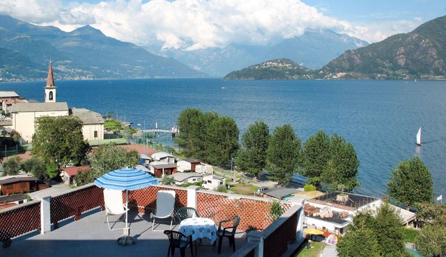 Beautiful apartment for 6 guests with TV and terrace