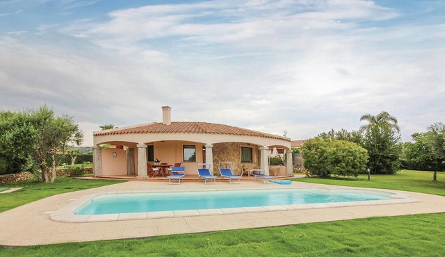 Beautiful home in Costa Rei -CA-
