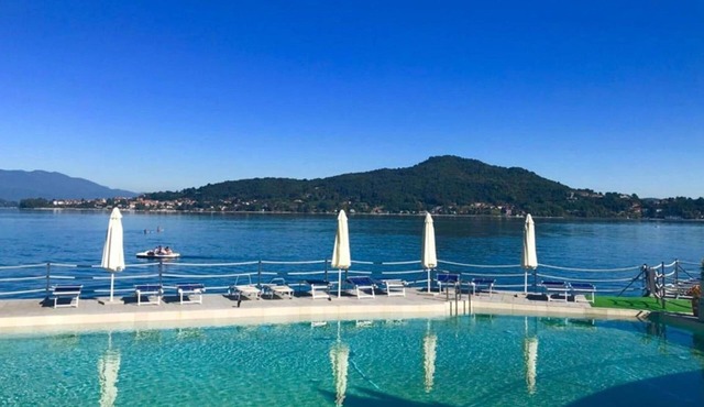 Brand new and elegant residence on Lake Maggiore