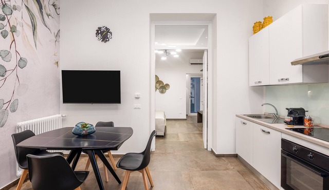 Casta Diva Fervore Apartments