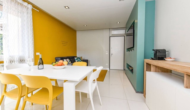 Chloe Apartment Sirmione – Garden View, Terrace & Balcony