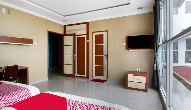 Collection O 3431 Hotel Alpha Bandara