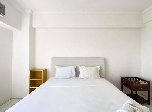 Comfort 2BR at Bona Vista Apartment By Travelio