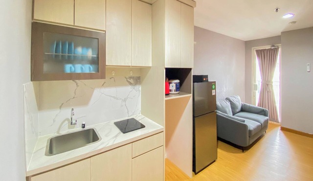 Comfort Living 2Br At Cinere Bellevue Suites Apartment