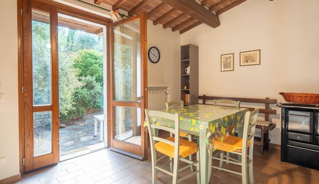 Country House 'Il Nido' with Shared Garden and Wi-Fi