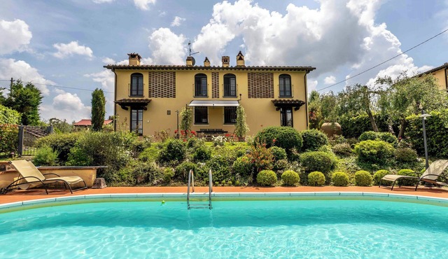 Countryside home with pool near Florence