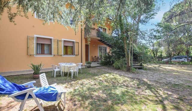Cozy apartment in Calci