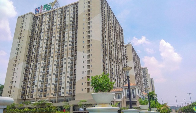 Cozy With Blue Accent 2Br At Podomoro Golf View Apartment