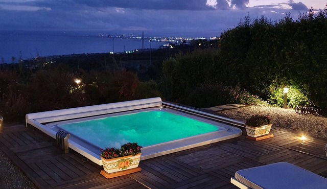 Cyclope's House. Amazing view and private mini SPA.