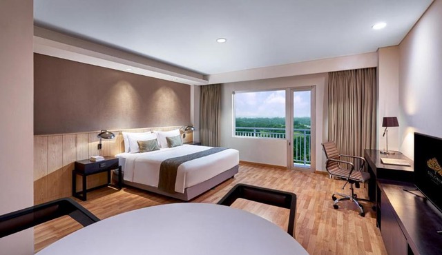 Delonix Hotel Karawang