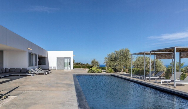 Dietro al Muro - Four Bedroom Villa, Sleeps 10