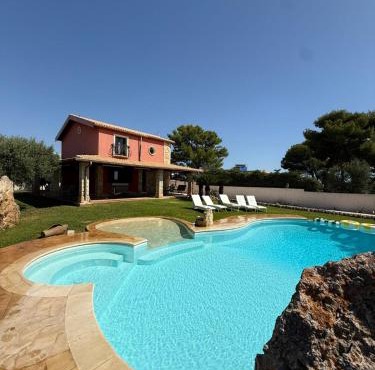 Donna Zina Exclusive Villa with Pool, San Lorenzo