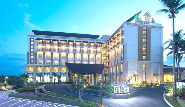 Emersia Hotel & Resort Batusangkar