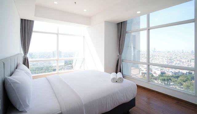 Exclusive And Spacey 3Br At Grand Sungkono Lagoon Apartment