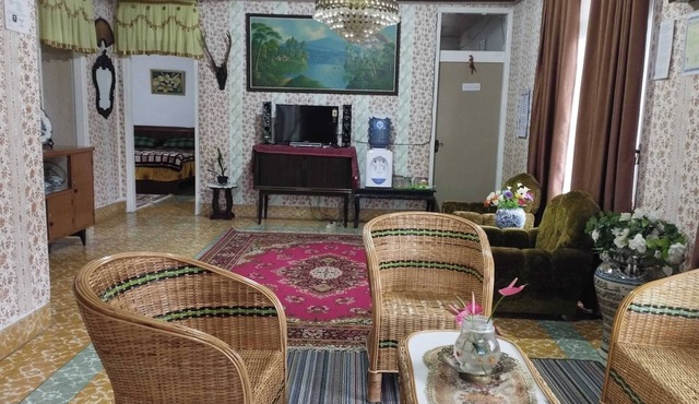 EXPRESS O 92070 Mando Homestay Syariah Near KANTOR LURAH Bukik Apik Puhun