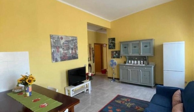 Flaminia accommodation with its own parking lot 2 minutes from the historic center