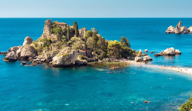 Front Beach Apartment at Isola Bella, Taormina