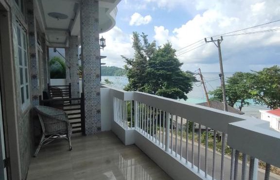 FURQAN GUEST HOUSE Family