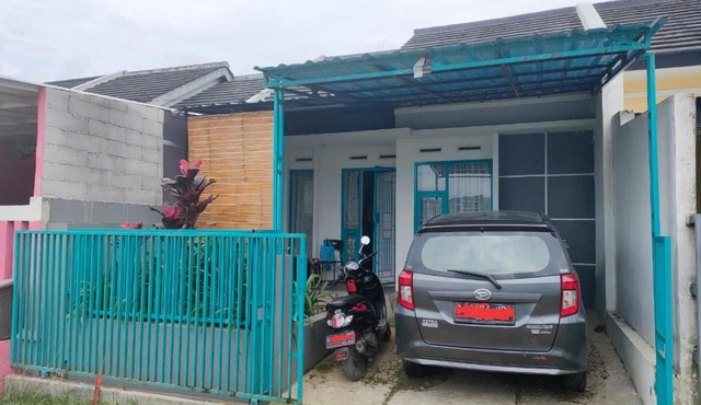 Giri Home & Travel