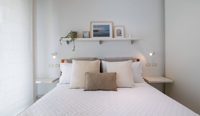 Gran Torino 17 - Two Bedroom Apartment, Sleeps 6