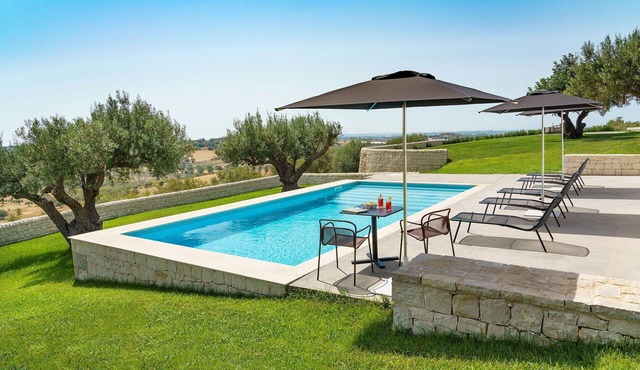 Green Hill with pool and terrace - My Rental Homes