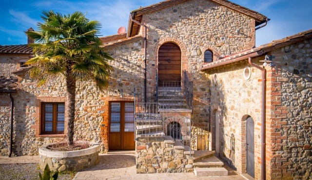 GuestHost - Ulivo-Chianti Charming Flat with Private Parking!