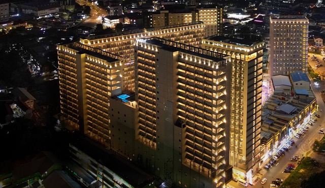 Harris Hotel & Suites Nagoya Batam