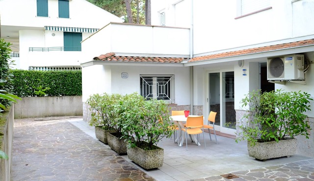Holiday apartment near the beach