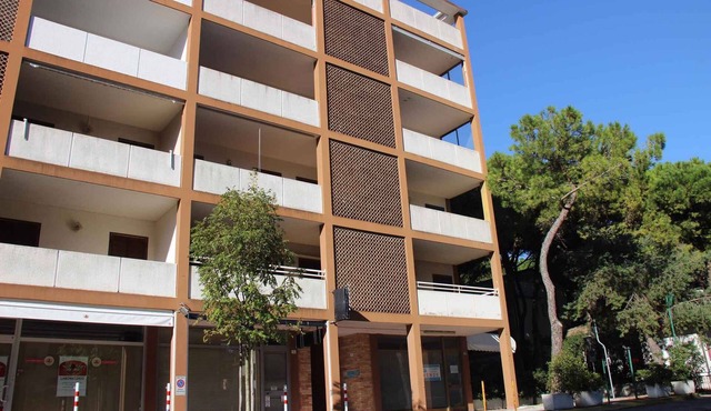 Holiday apartment with balcony and air conditioning