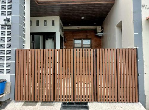 Homestay Berlian T