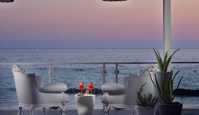 Hotel La Playa
