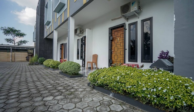 Hotel O Green Palm Kostel Syariah