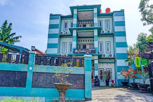 Hotel O Home Stay Elis Cateliya Syariah
