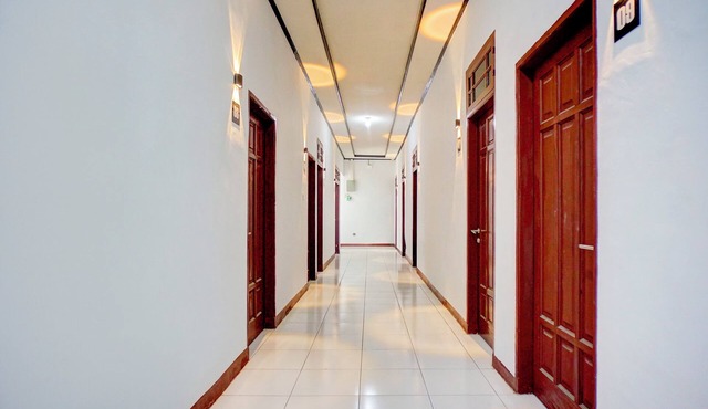 Hotel O Krakatau Near Universitas Muhammadiya Sumatra Utara (UMSU)