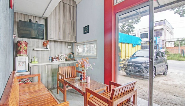 Hotel O Lestari Baru Syariah Near SMA Negeri 1 Salo
